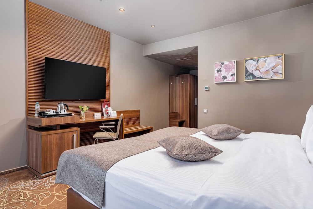 Superior Double Room - Photo 2