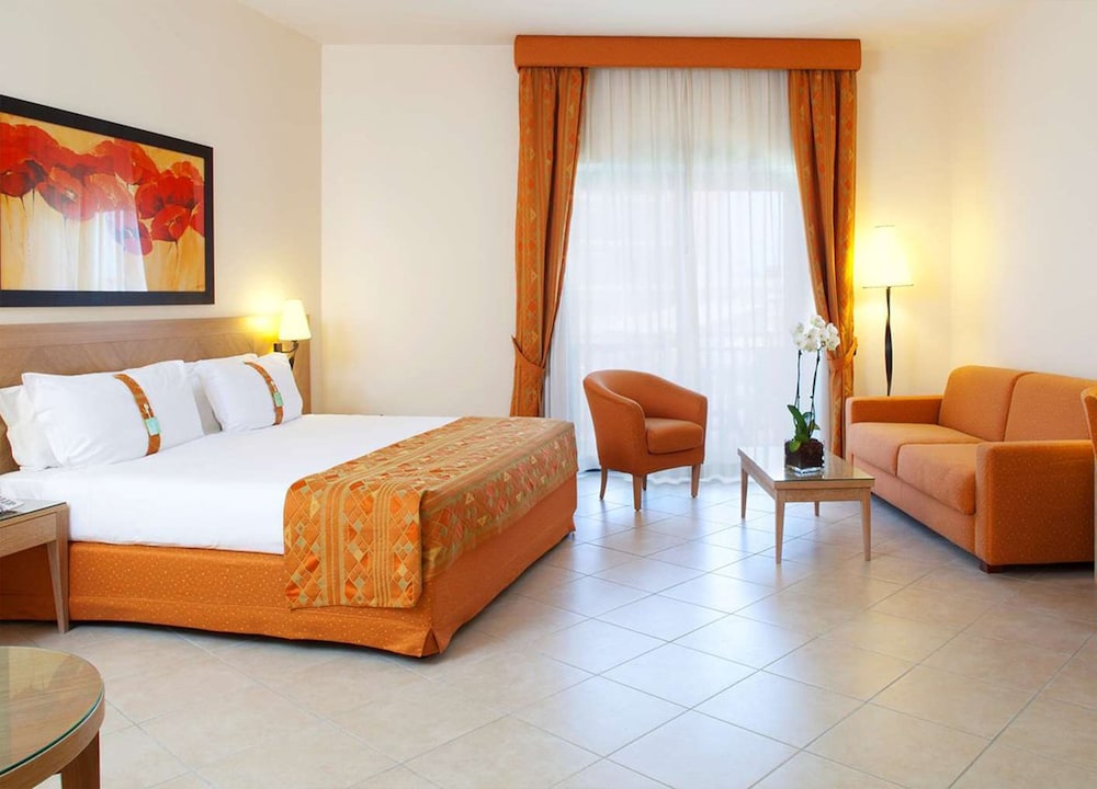 Executive Room photo 2
