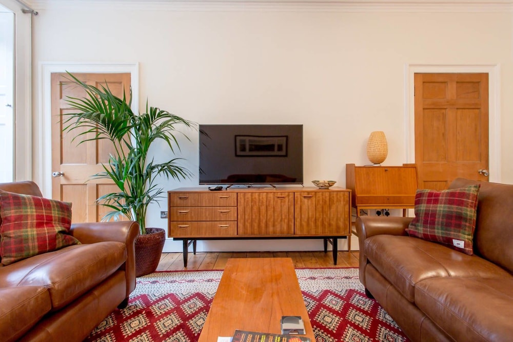 Apartment (2 Bedrooms)