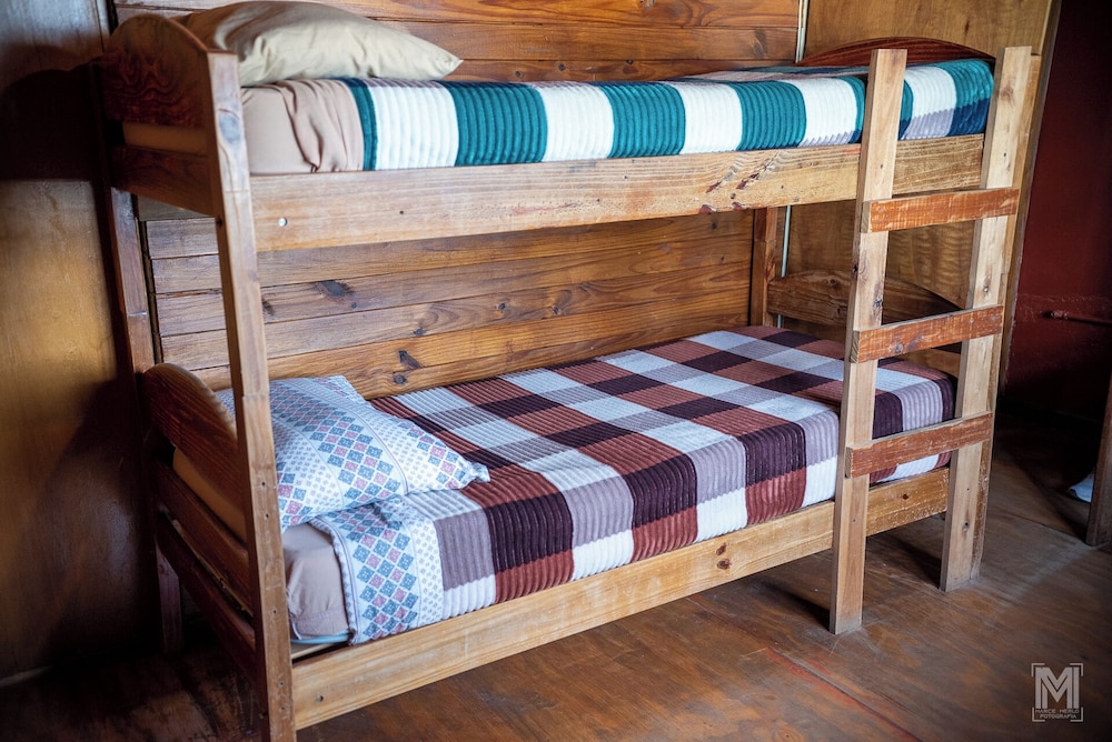 Economy Triple Room, Mountainside photo 2
