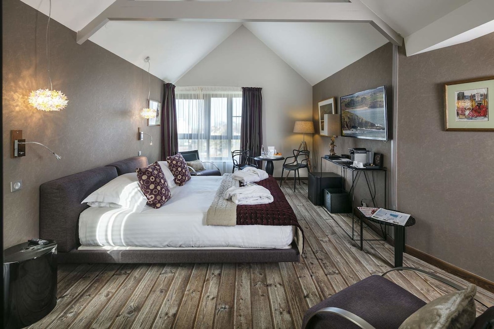 Double Room (L'Île)