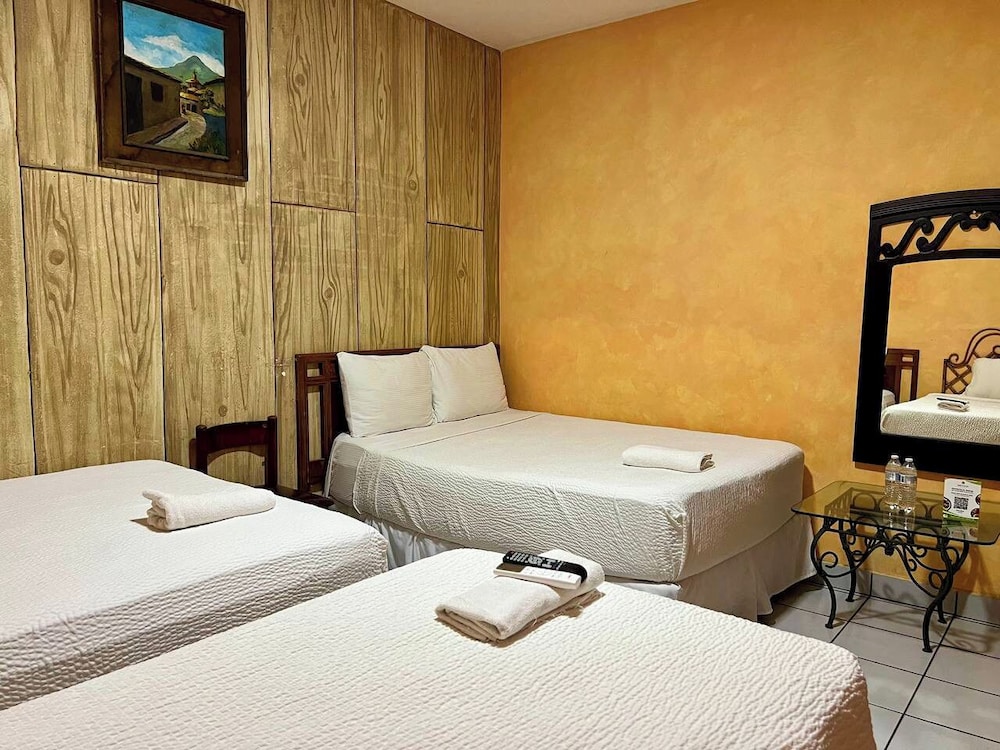 Basic Triple Room photo 1