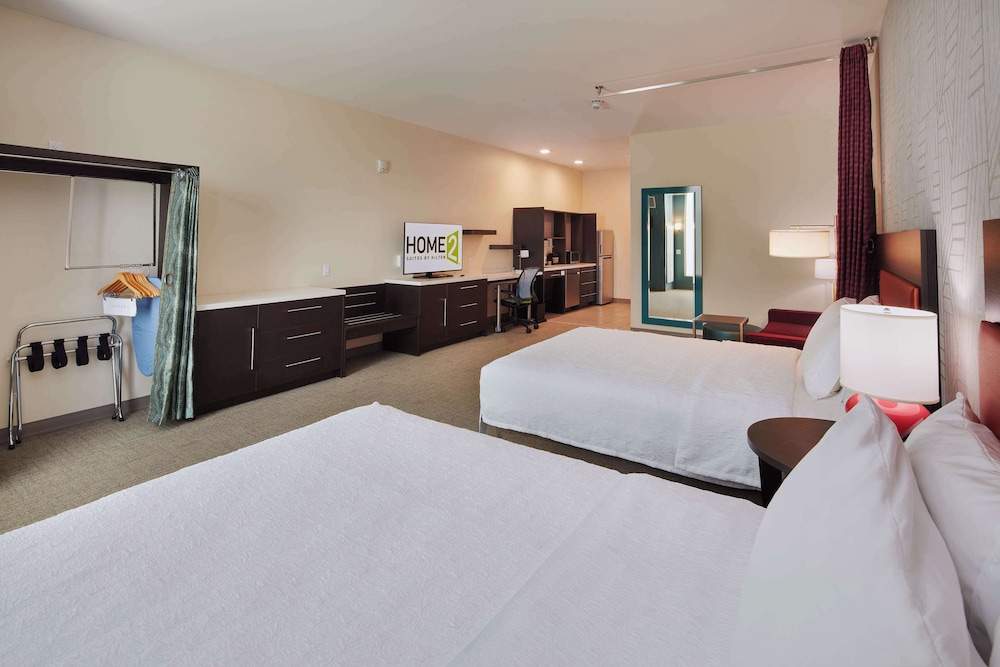 Studio Suite, 2 Queen Beds - Photo 4