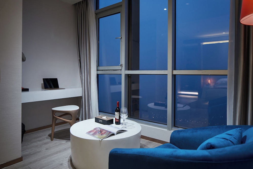 City Studio Suite photo 2