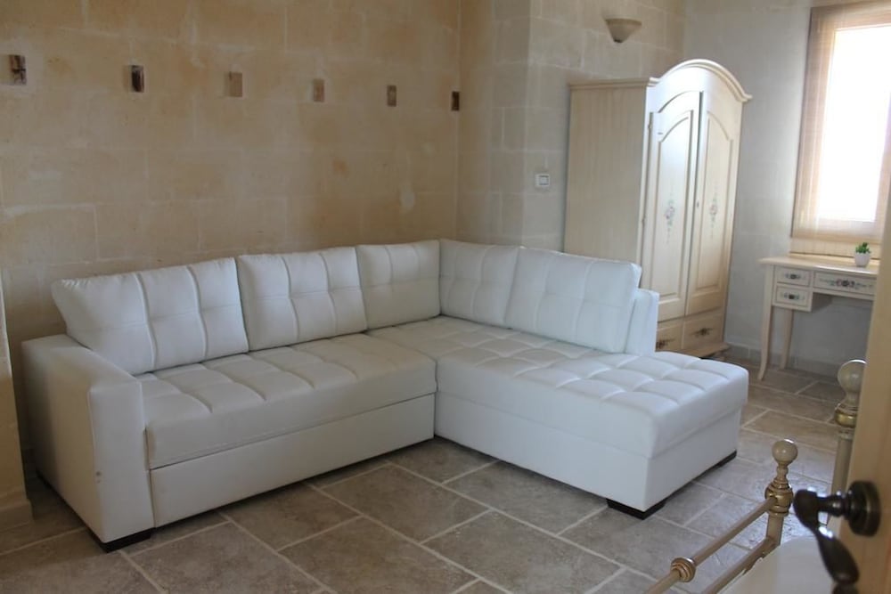 Family Room photo 2