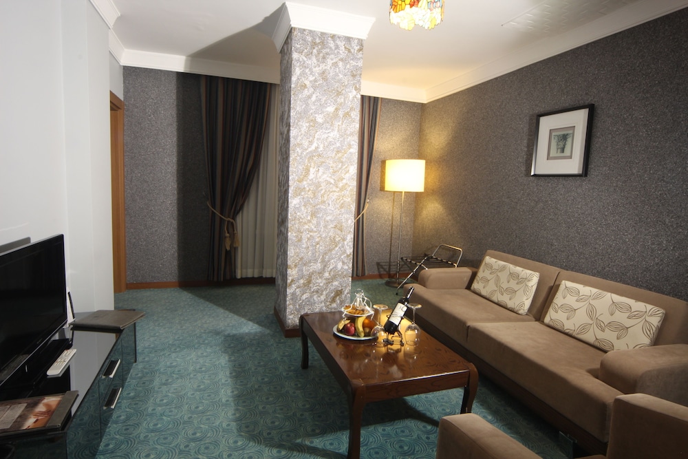 Junior Double Room, 1 Bedroom photo 2
