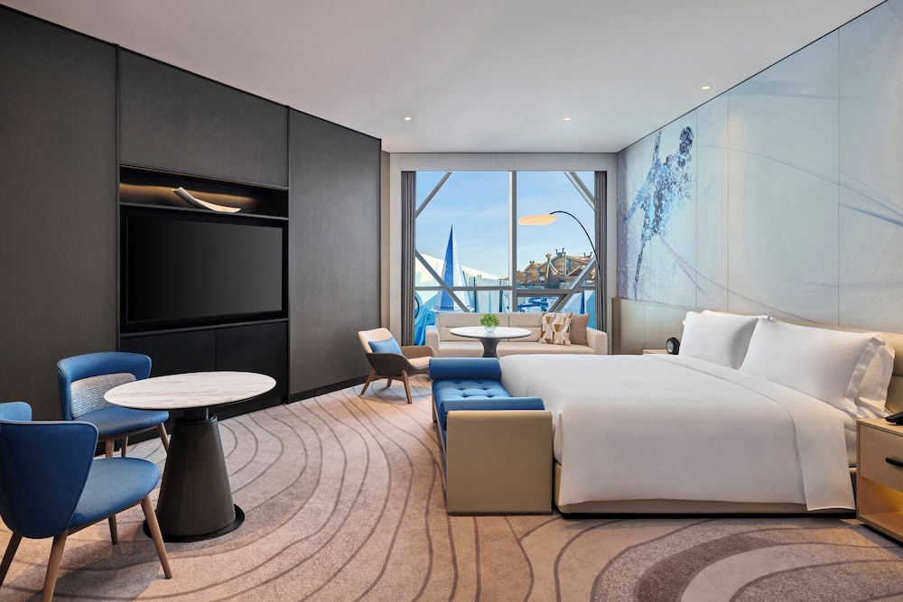 Premium Room, 1 King Bed