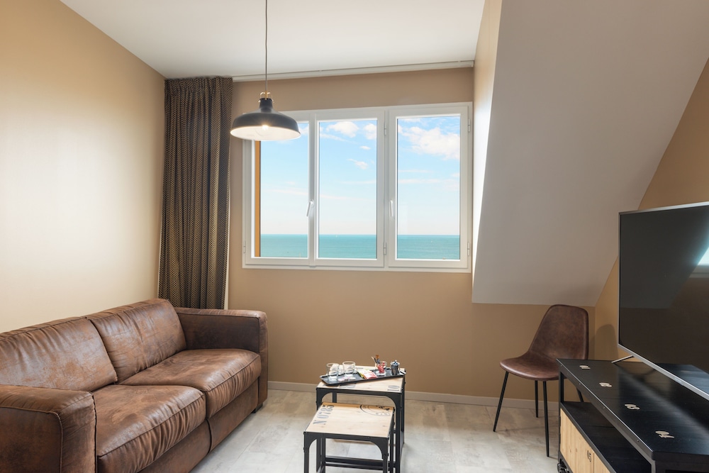 Panoramic Room, Sea View - Photo 4