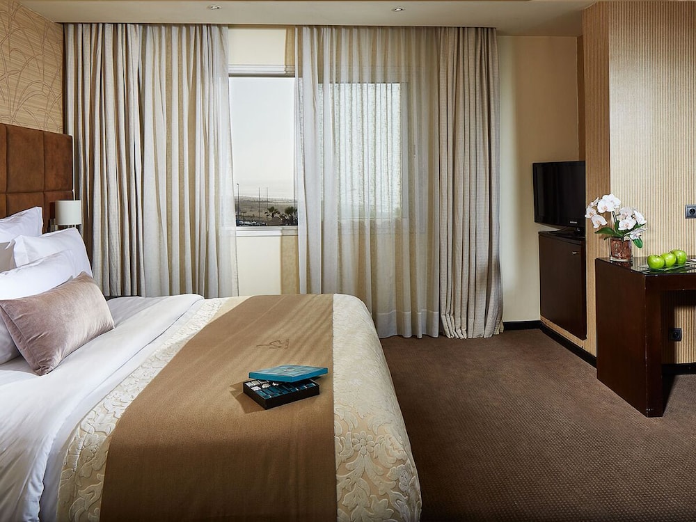 Standard Double Room - Photo 2