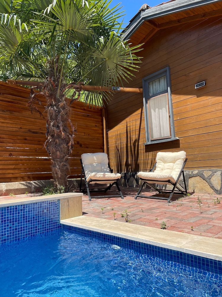 Luxury Bungalow photo 3