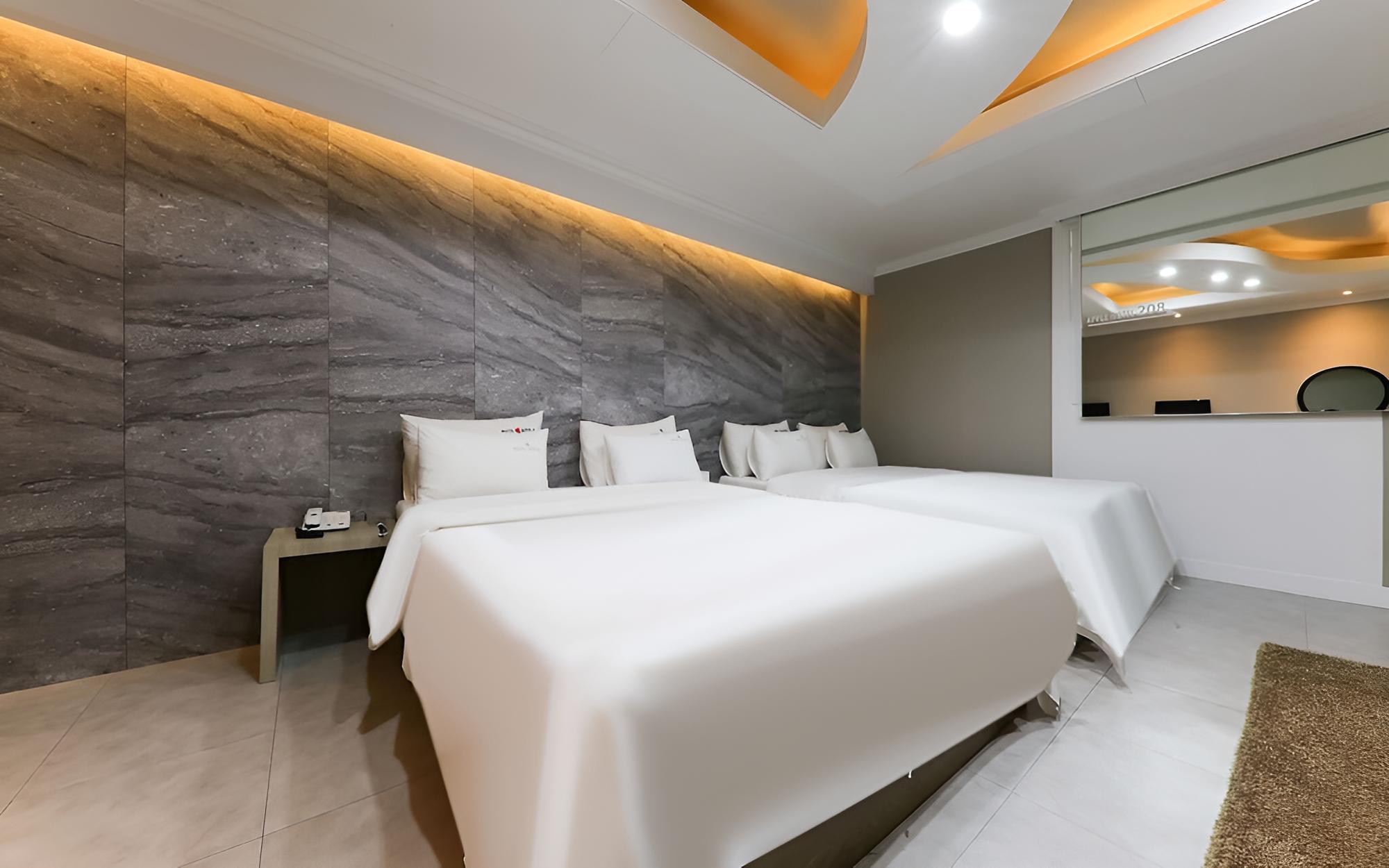 Room (Business twin rooms (Wave Netflix Dis) - Photo 5