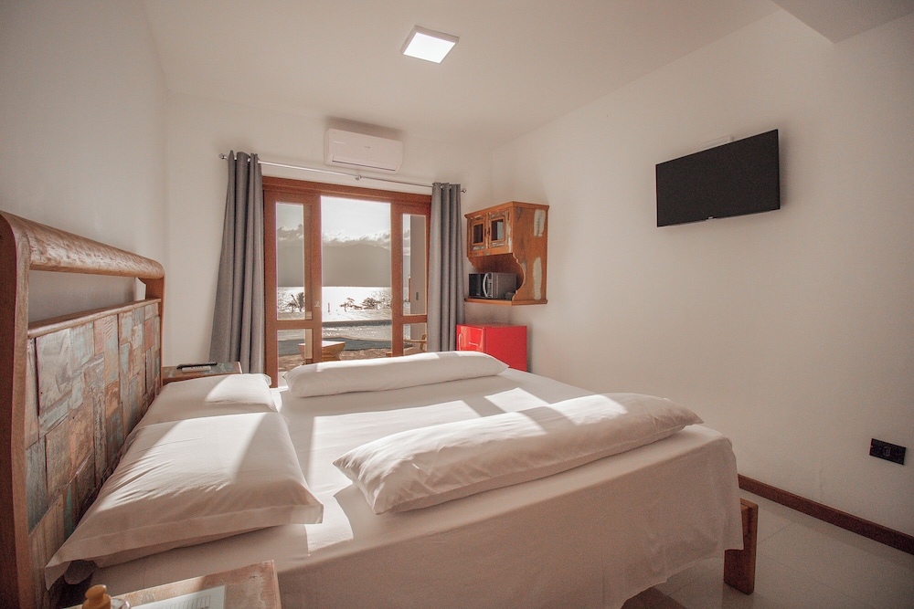 Luxury Twin Room, 1 Queen Bed, Air conditioning, Sea View photo 2