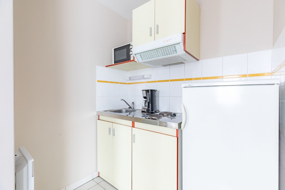 Apartment - Photo 2