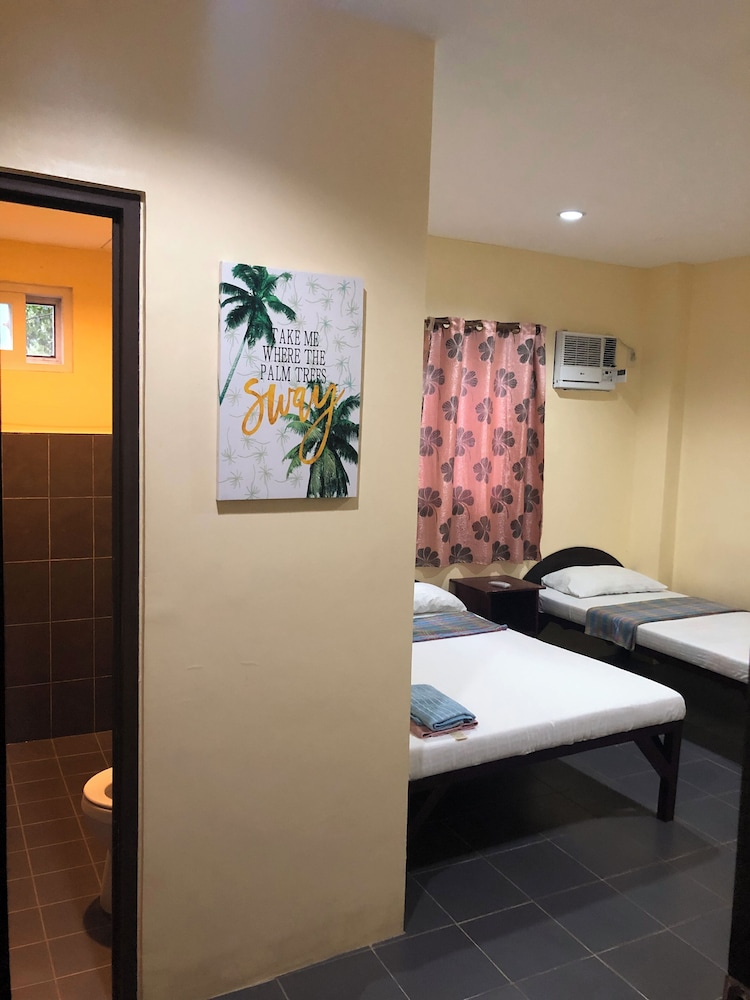 Basic Double Room, Non Smoking, Garden View