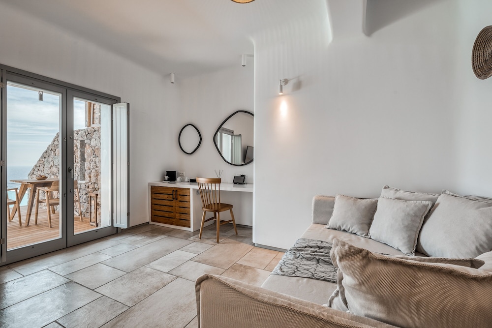 Signature Suite, Private Pool, Sea View - Photo 2