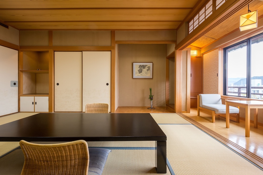 Traditional Room (New Building) photo 2