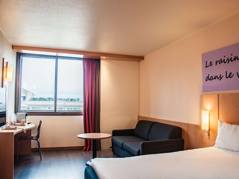 Executive Room, 1 Double Bed with Sofa bed - Photo 10