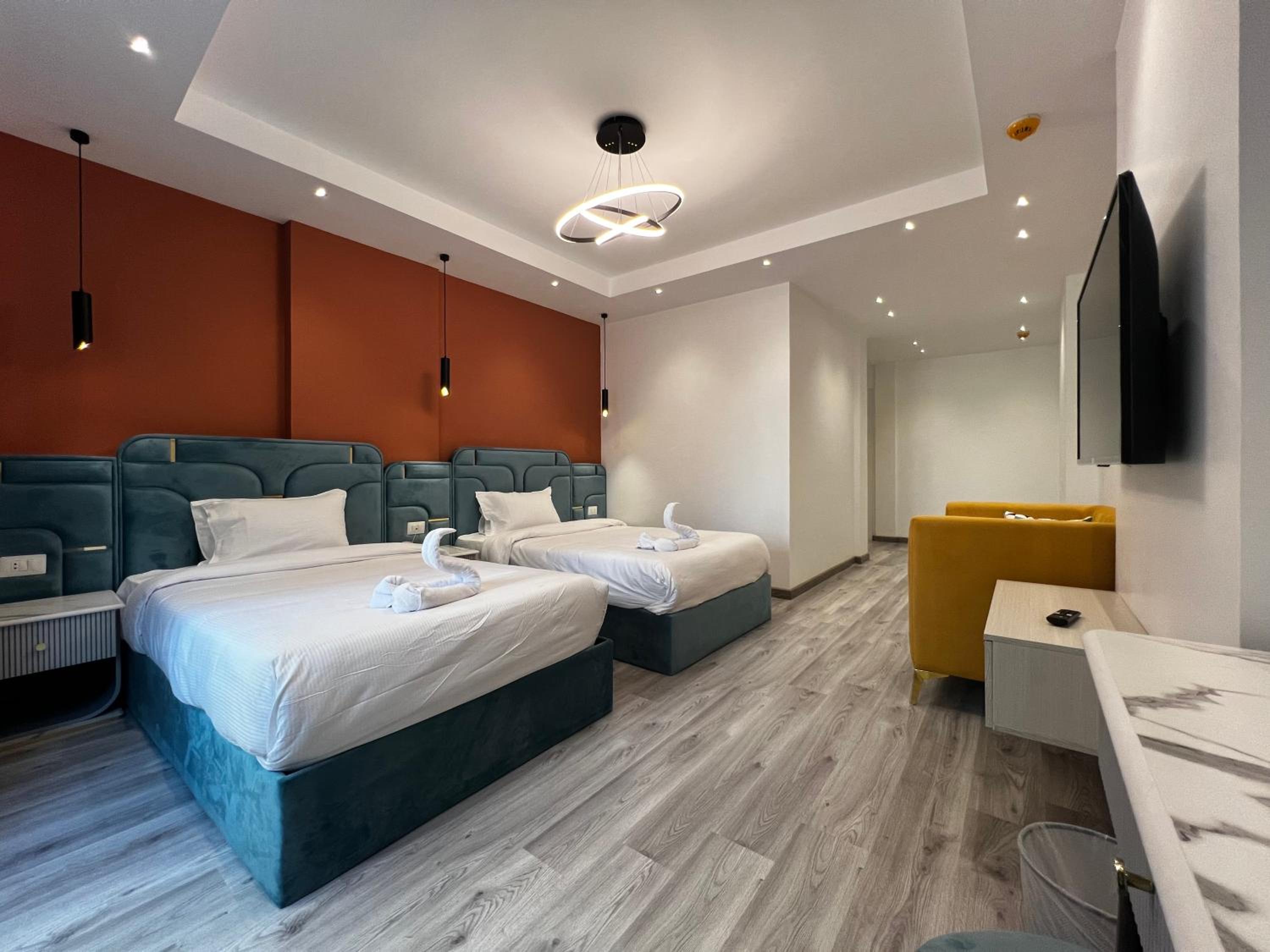 Large Twin Room
