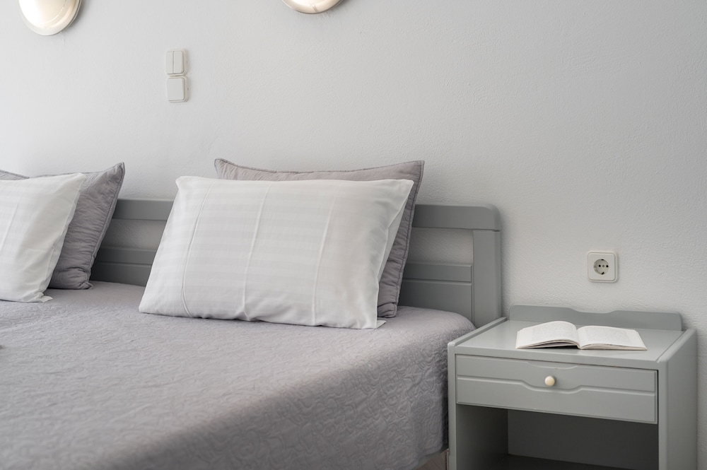Apartment, Partial Sea View