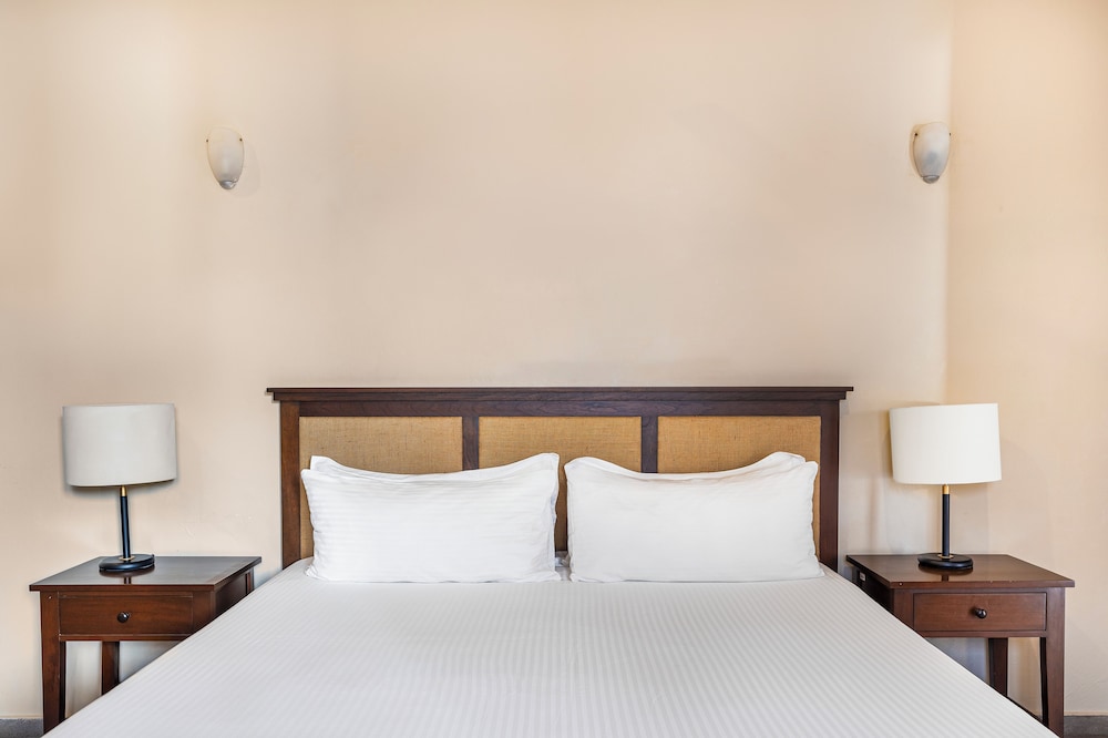 Superior Room, 1 Queen Bed - Photo 3