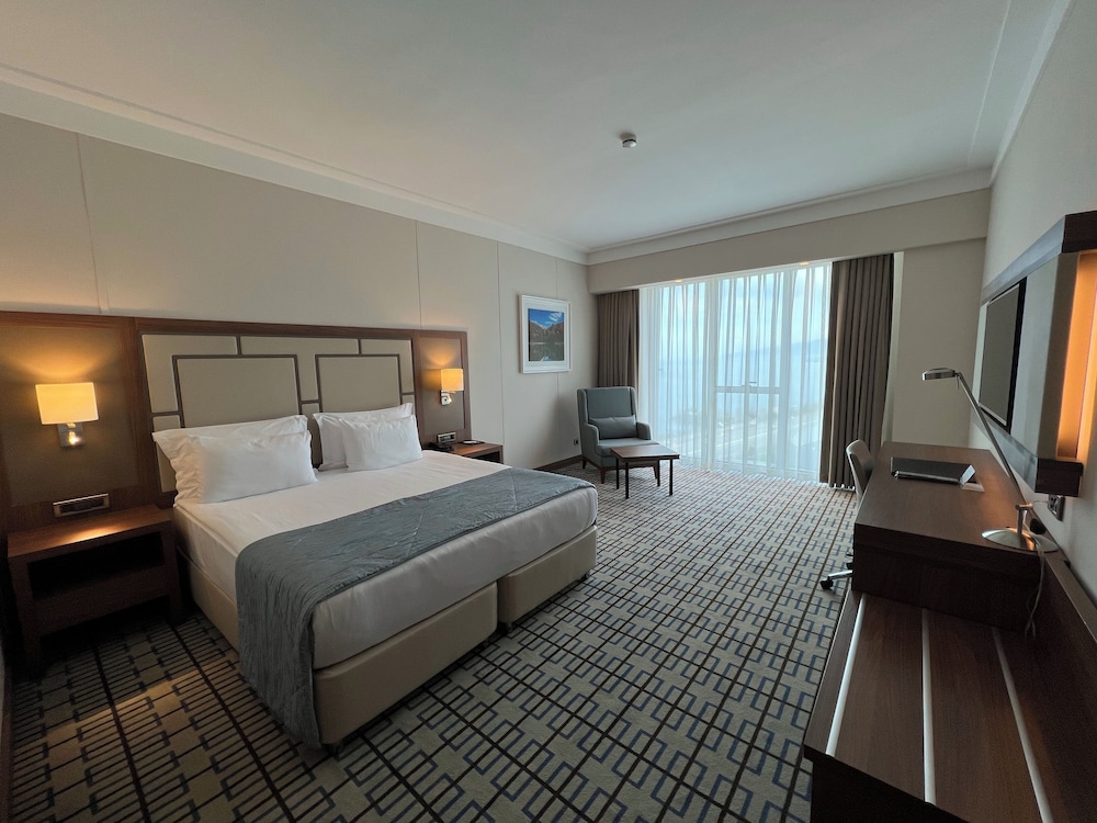 Room, 1 King Bed, Sea View
