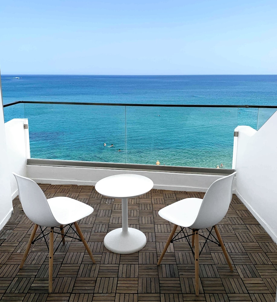 Double or Twin Room, Sea View - Photo 6