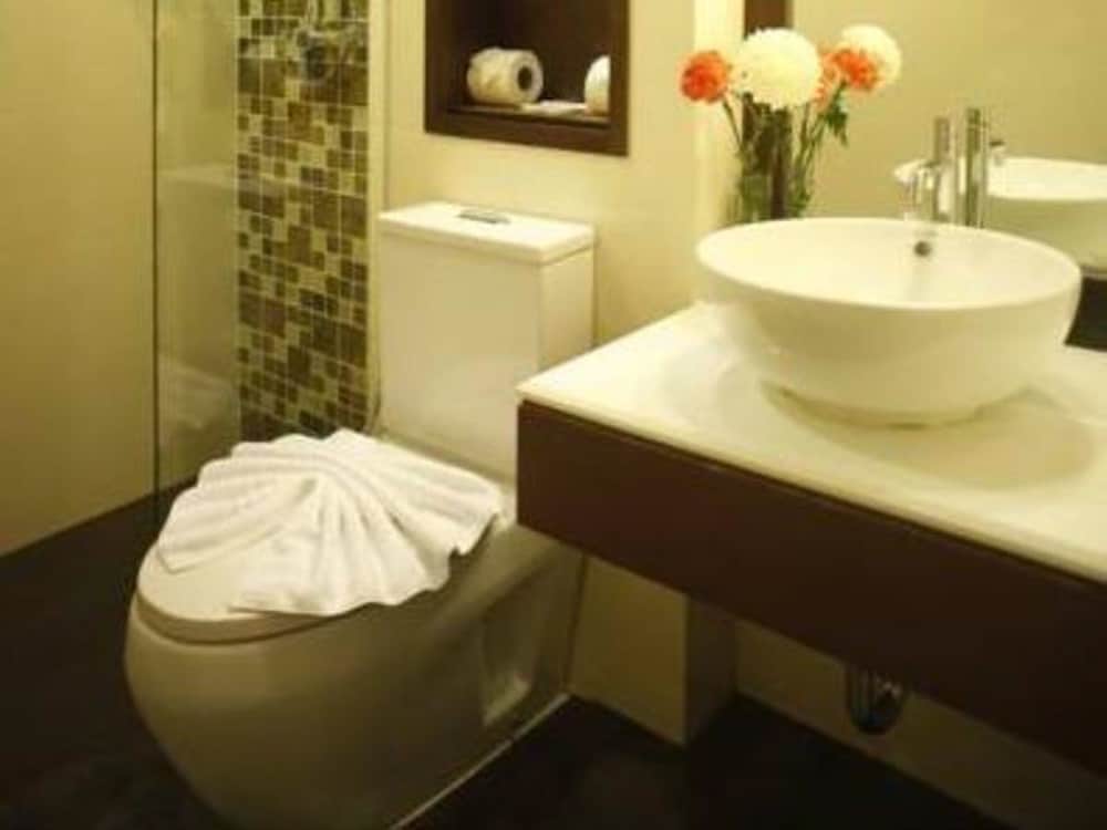 Standard Twin Room photo 2
