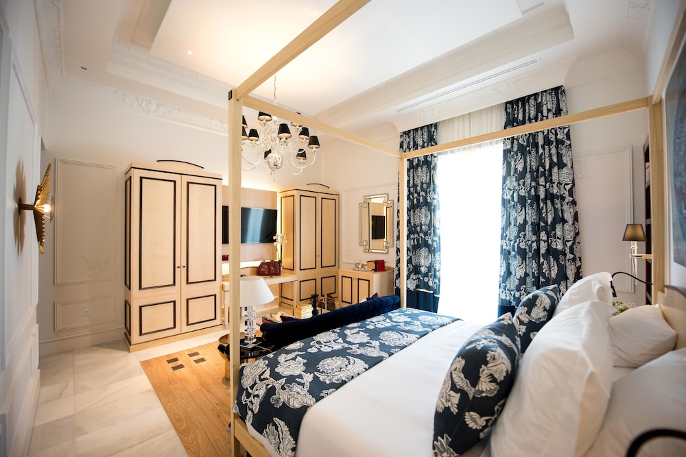 Deluxe Double Room, 1 King Bed - Photo 4