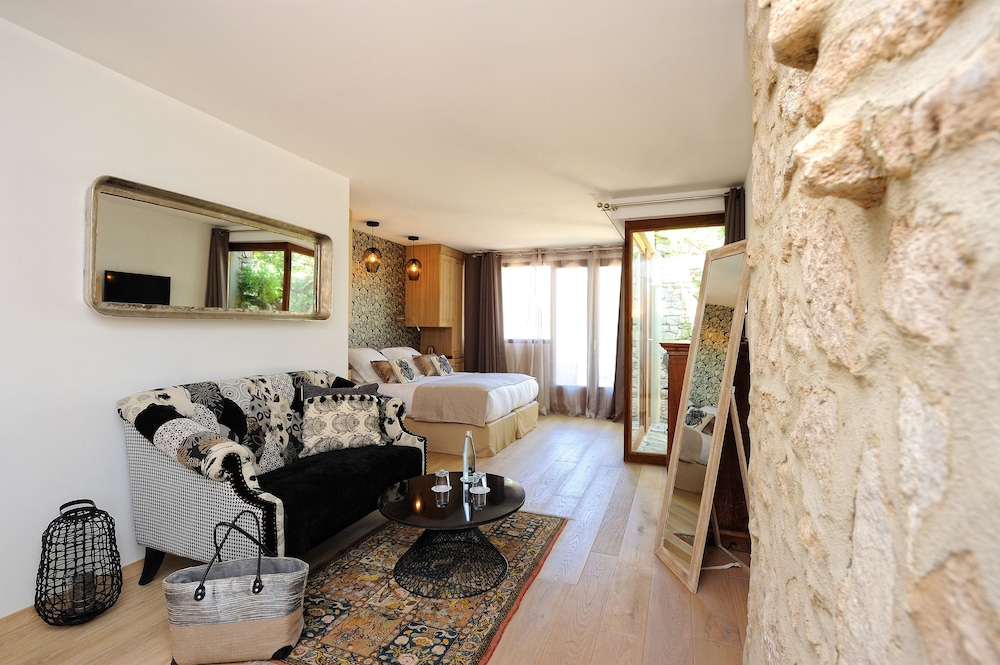 Deluxe Double Room, Accessible
