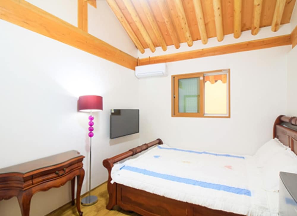Room (Eros) photo 1