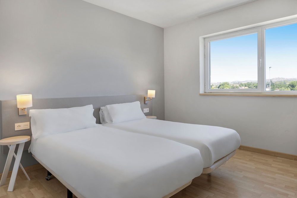 Twin Room - Photo 1