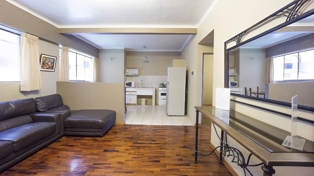 Apartment, 2 Bedrooms, Kitchen photo 1