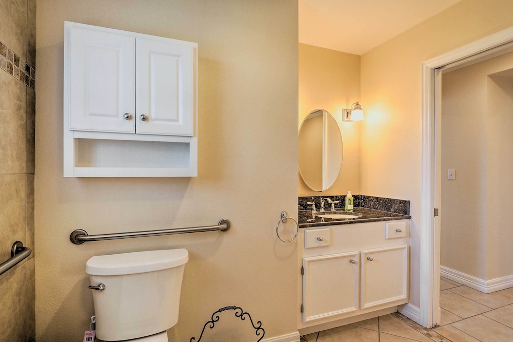 House (2 Bedrooms) photo 2