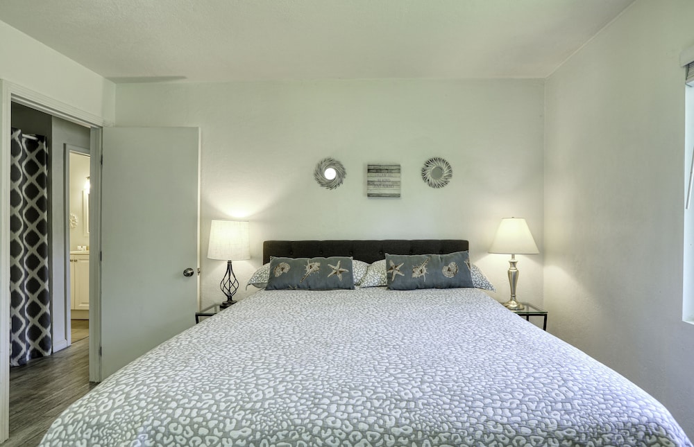 House, 2 Bedrooms photo 3