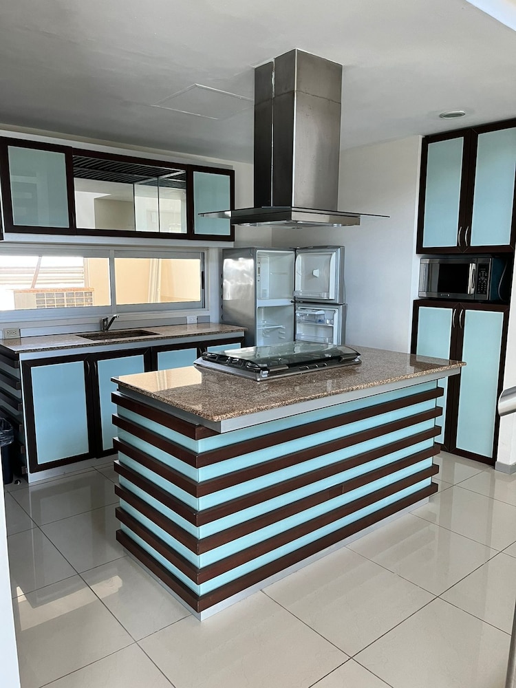 Luxury Penthouse photo 2