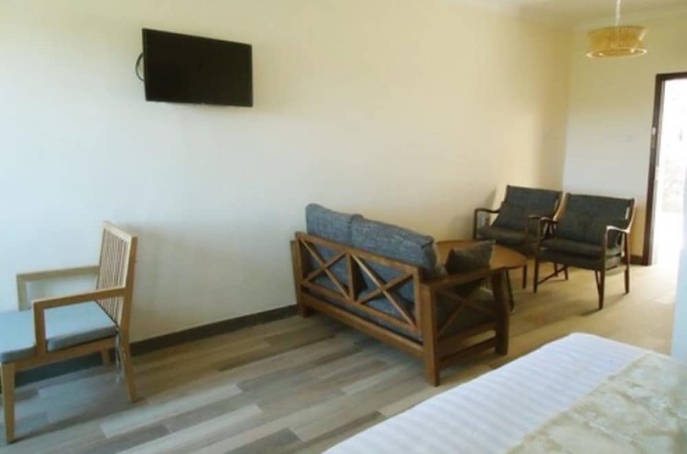 Deluxe Suite photo 2