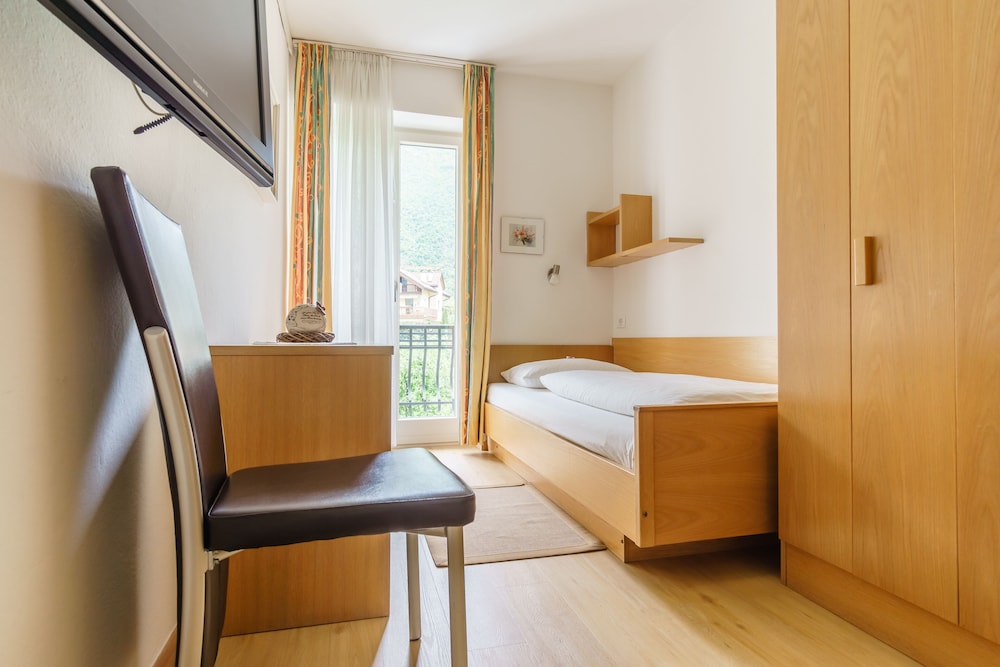 Standard Room photo 1