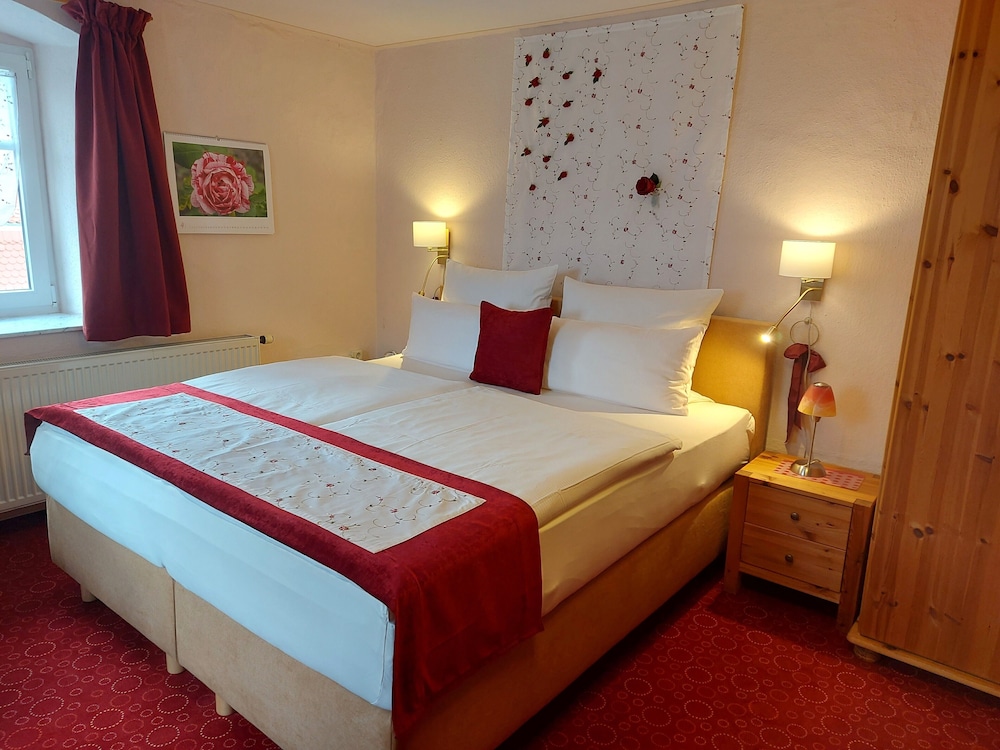 Standard Double Room photo 3