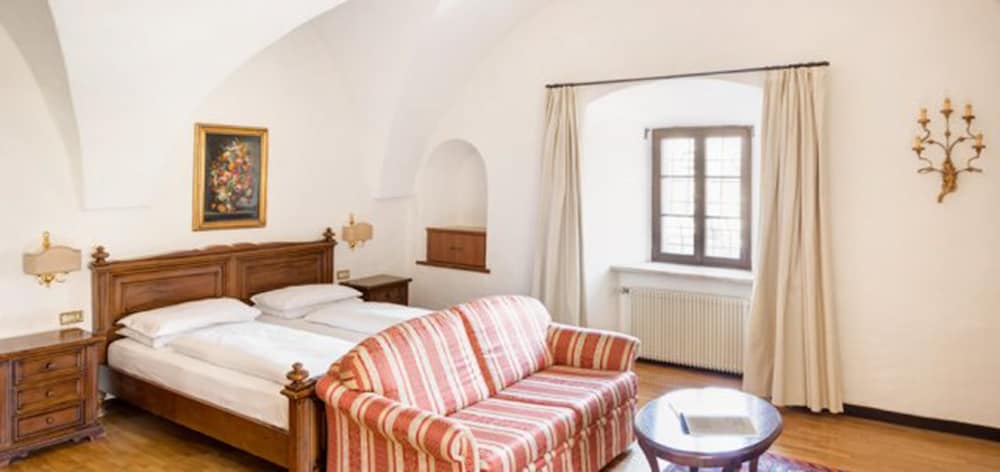 Deluxe Double Room - Photo 2