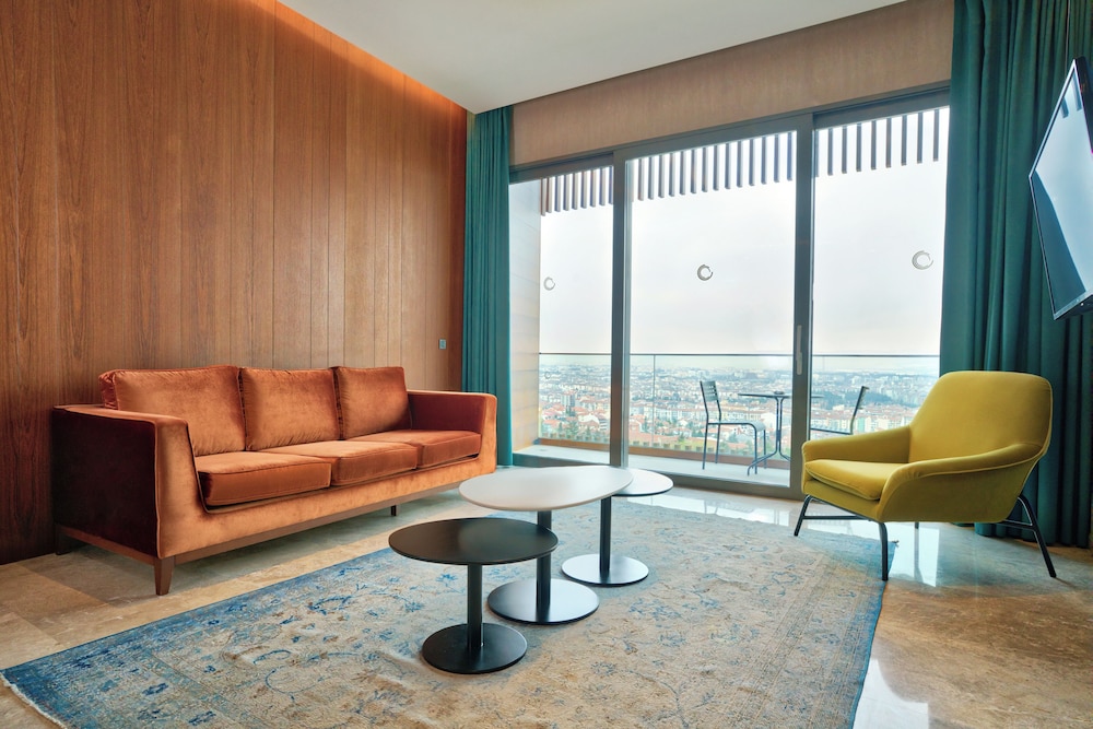 Executive Suite photo 1