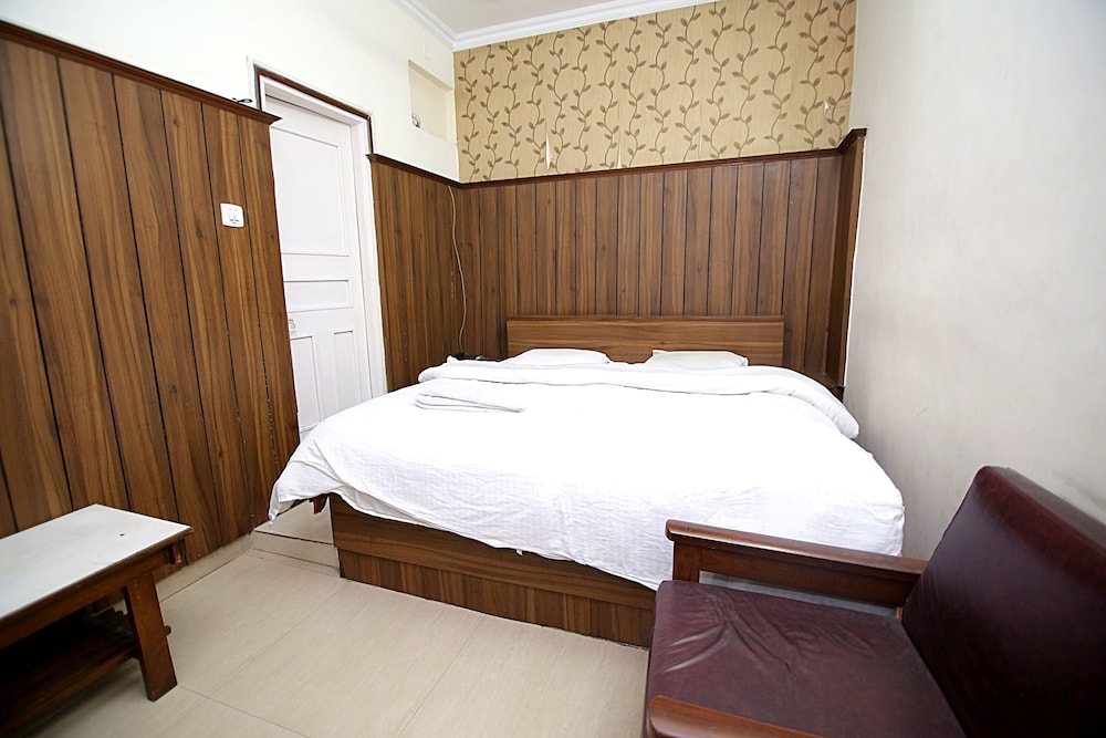 Standard Room (Non A/c) - Photo 3