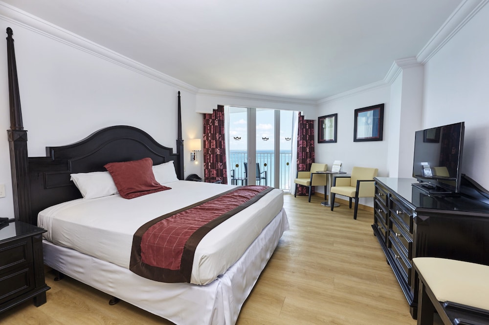 Junior Suite (Lateral Sea View - E)