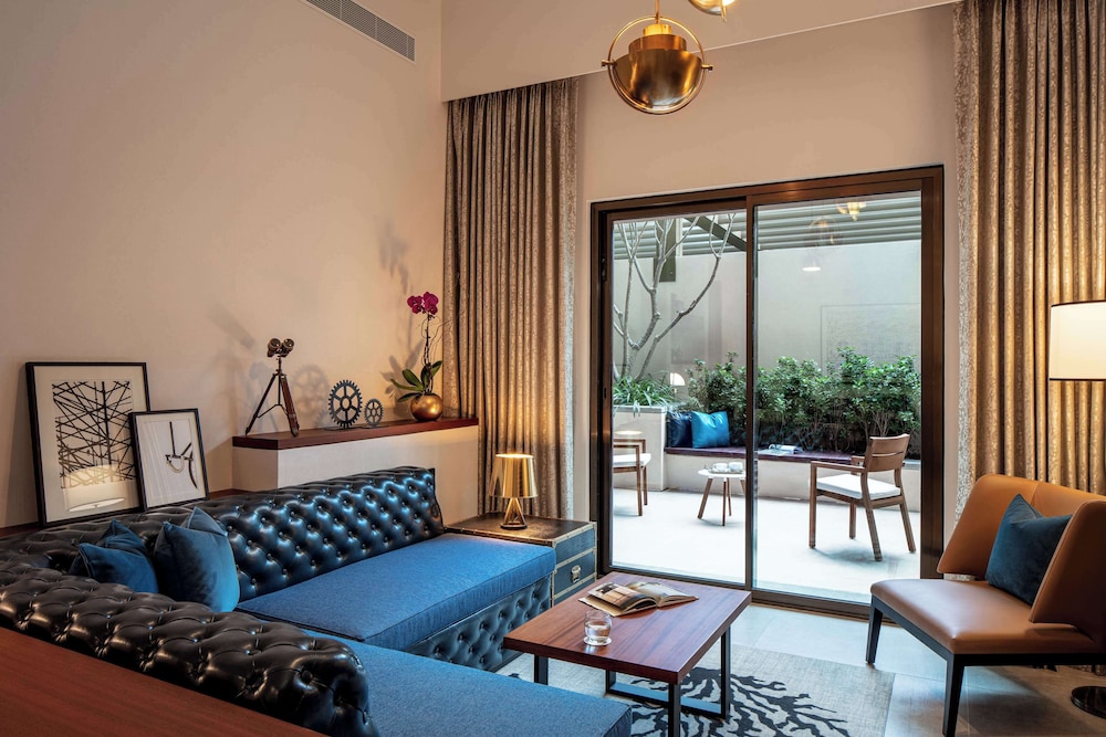 One Bedroom Apartment With Kitchen/ Patio