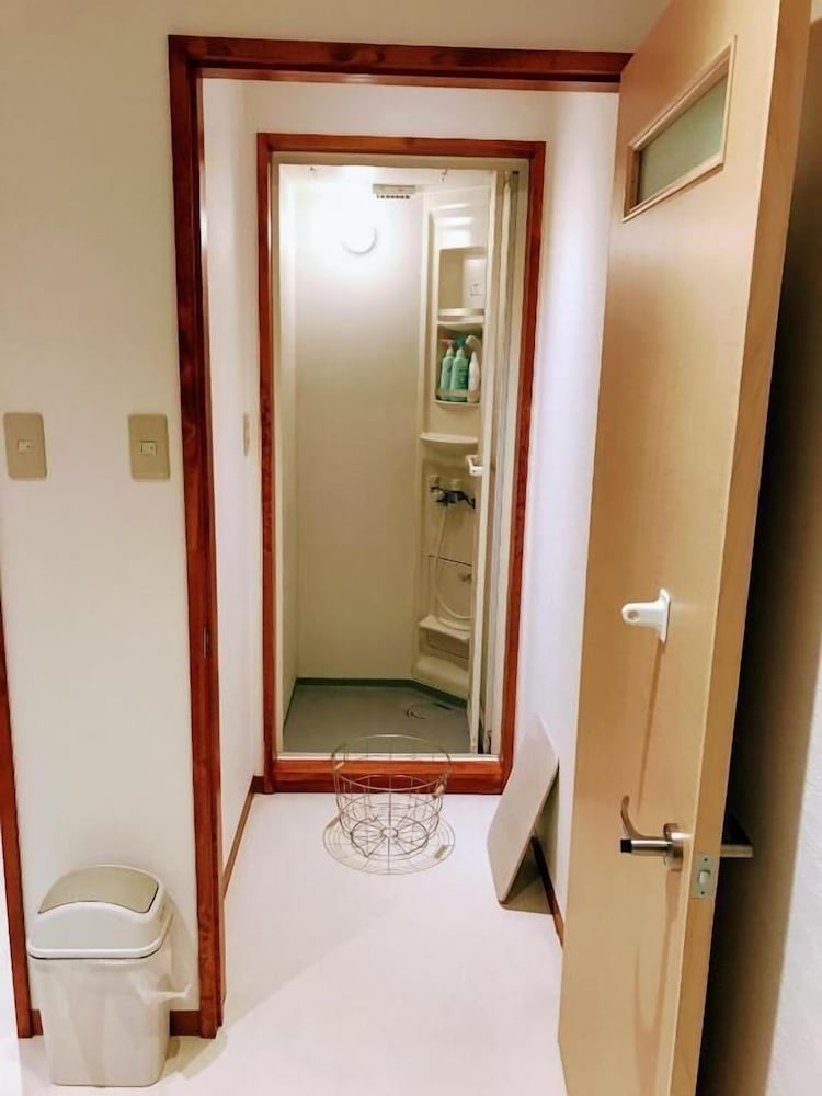 Twin-Bed Room, free breakfast private rooms, Non Smoking - Photo 8
