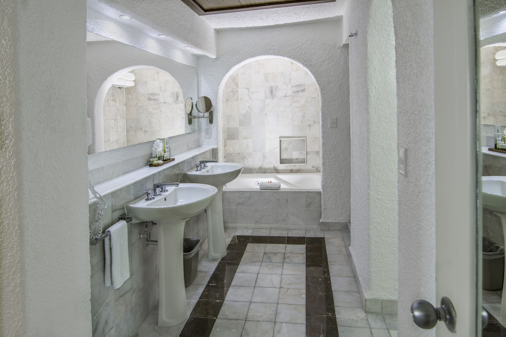 Master Suite photo 2