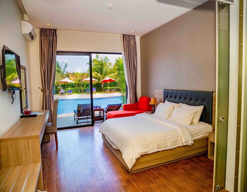 Deluxe Double Room, Pool View photo 1