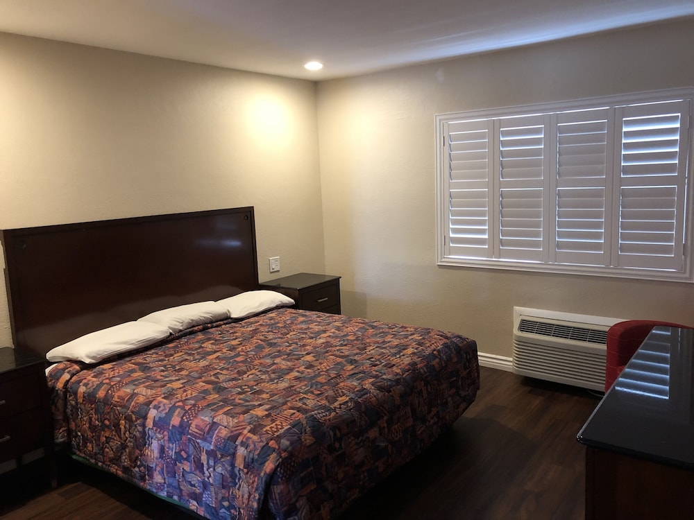 Standard Single Room, 1 Bedroom, Smoking
