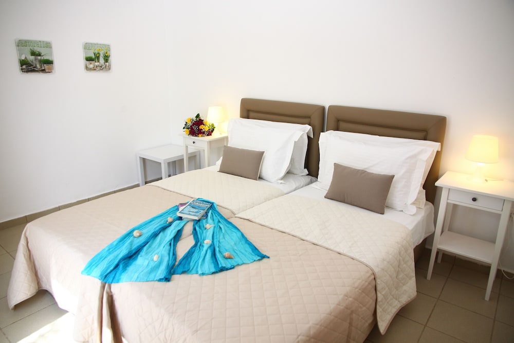 Double Room - Photo 1