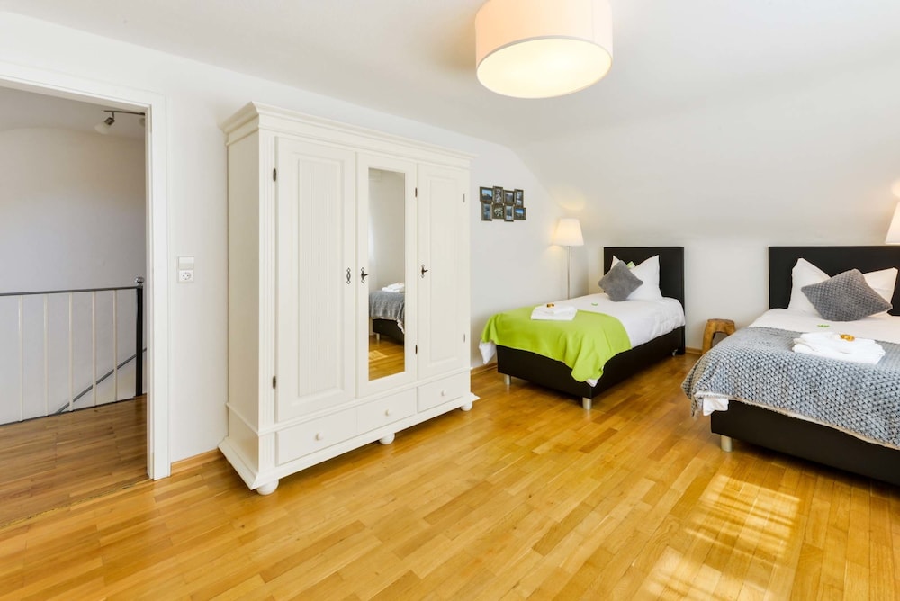 House, 3 Bedrooms, Non Smoking, Terrace photo 2