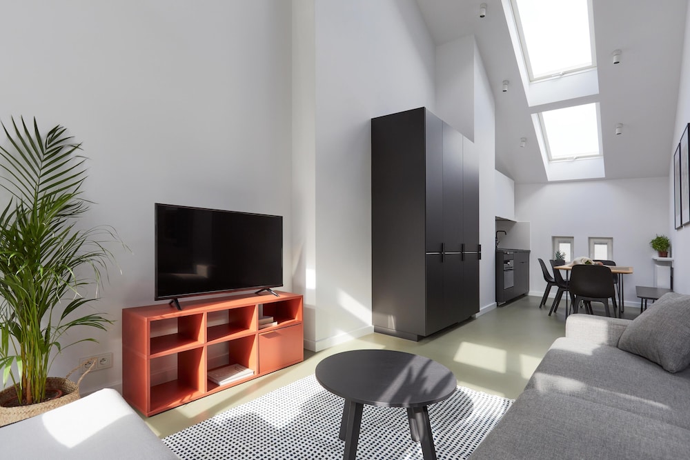 One Bedroom Apartment - Photo 20